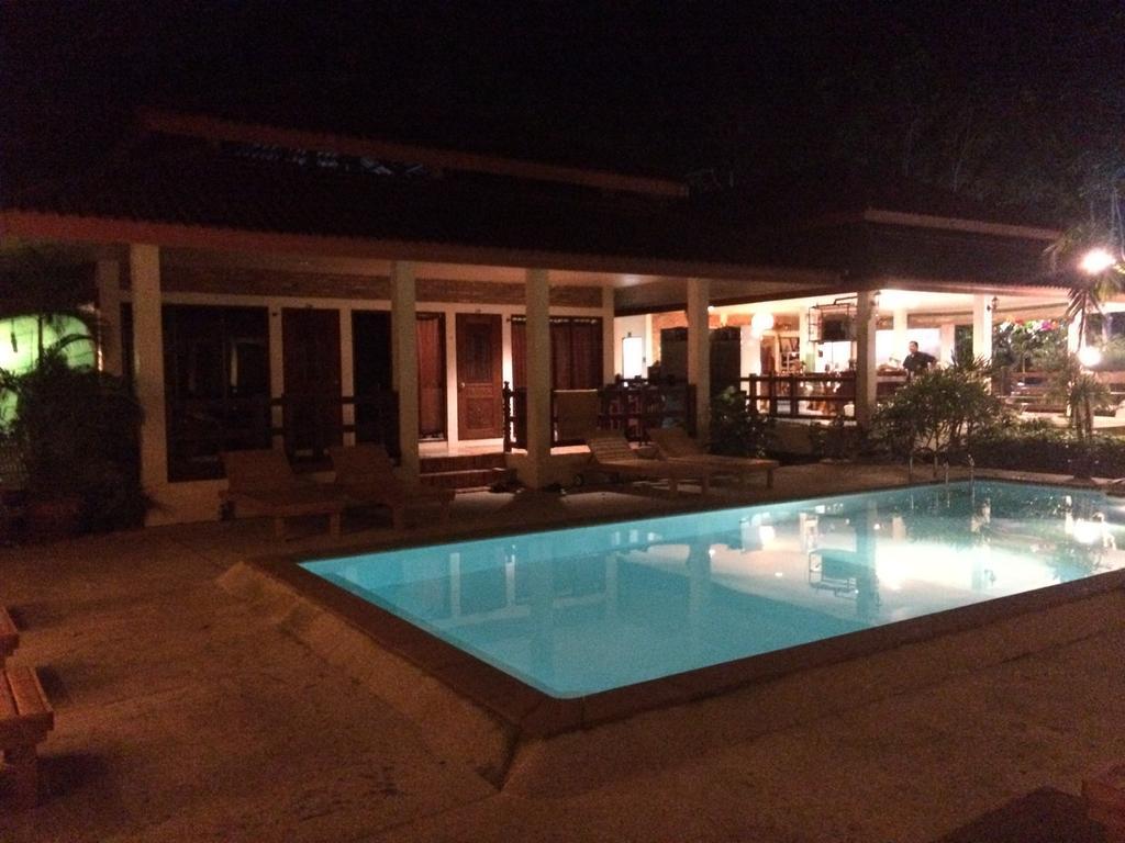 Chaya Resort Ao Nang Exteriör bild