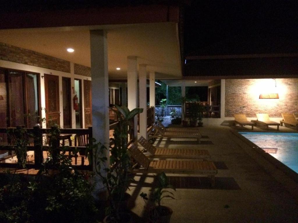Chaya Resort Ao Nang Exteriör bild